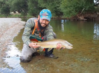 シンクメディアジャーナル：ニュージーランドにて巨大ブラウントラウトを取得いたしました。